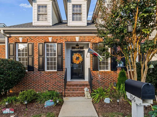 106 Alden Village Ct, Cary, NC 27519