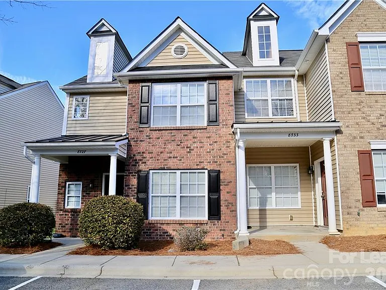 8727 Wandering Creek Way — Photo 1