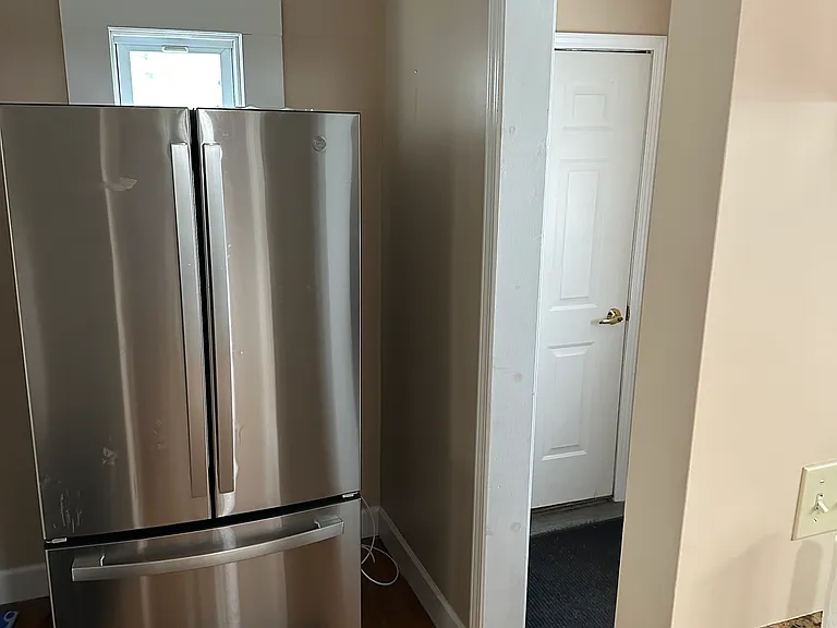 502 Balsam St #1 — Photo 9