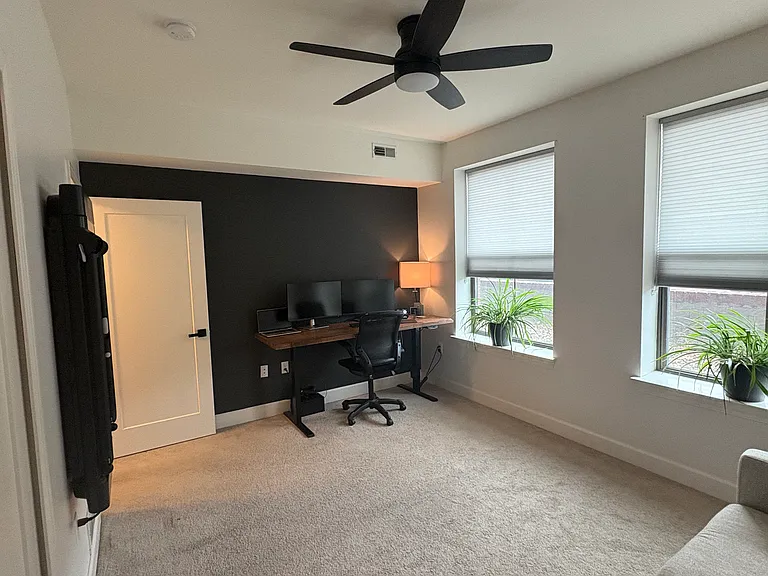 Bedroom/Office