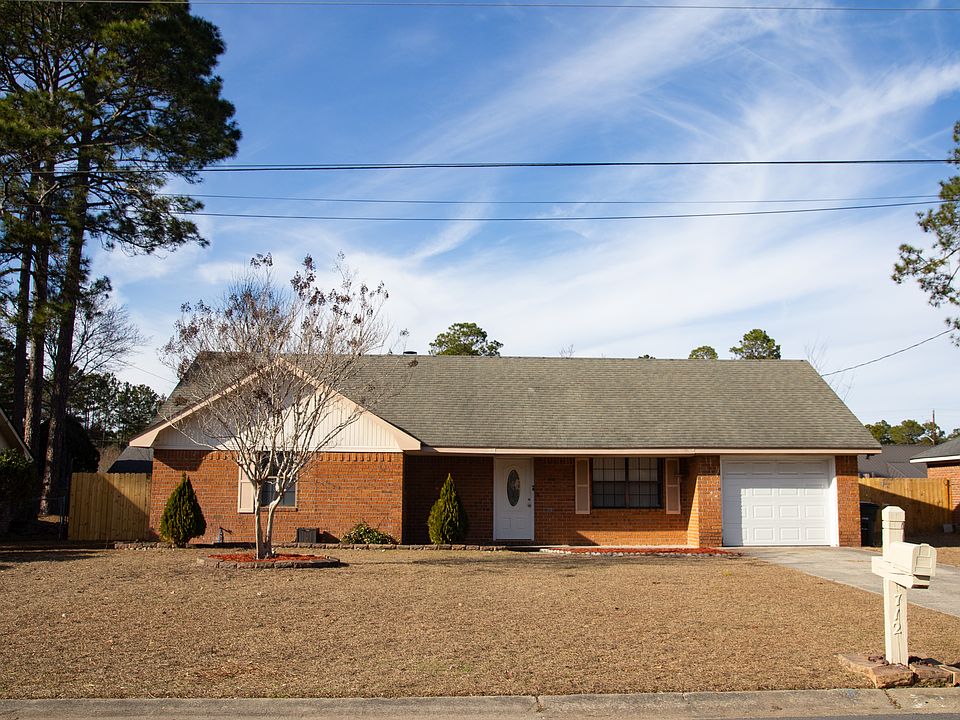 1st image of 712 Robin Hood Dr