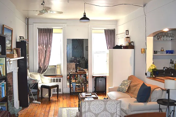 Rented by Tabak Real Estate | media 11