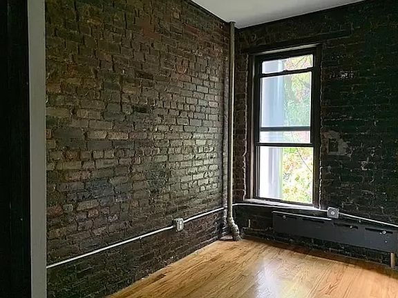 2nd image of 520 E 14th St APT 33