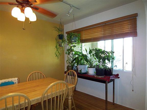 4th image of 1205 Vassar Dr SE