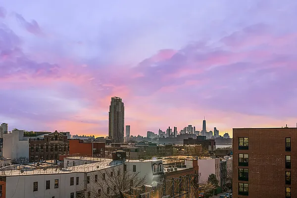 Rented by MNS | media 85