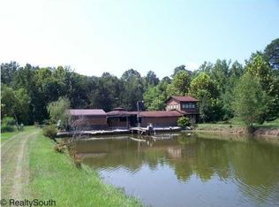 2066 Flag Rd, Eutaw, AL 35462