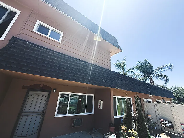 730 Mission Grove Pl — Photo 3