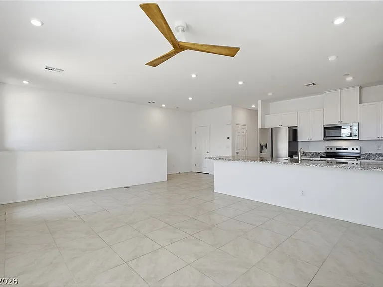 6126 Garden Oasis St — Photo 11