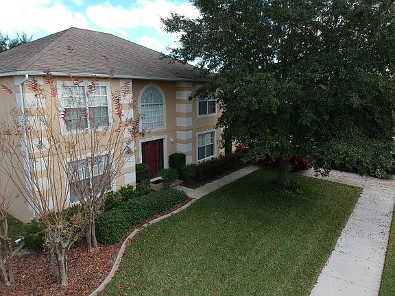 4th image of 31840 Parkdale Dr