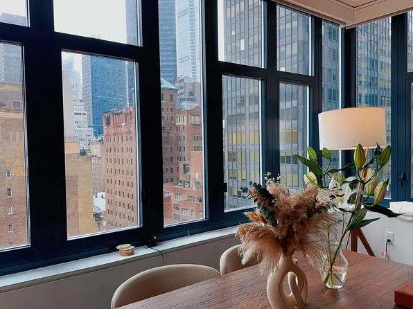 591 3rd Ave #17A, New York, NY 10016