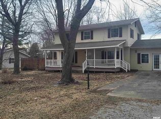 926 Mick Rd, Mount Vernon, IL 62864