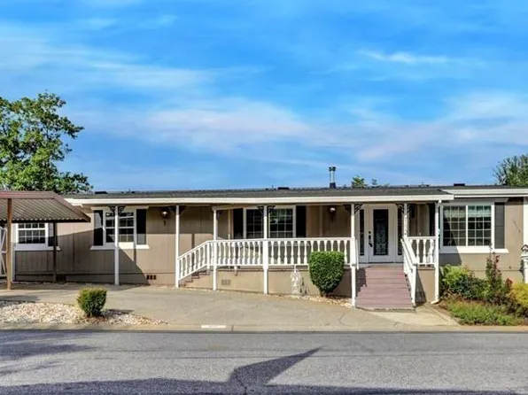 10112 Stone Arch Dr, Grass Valley, CA 95949