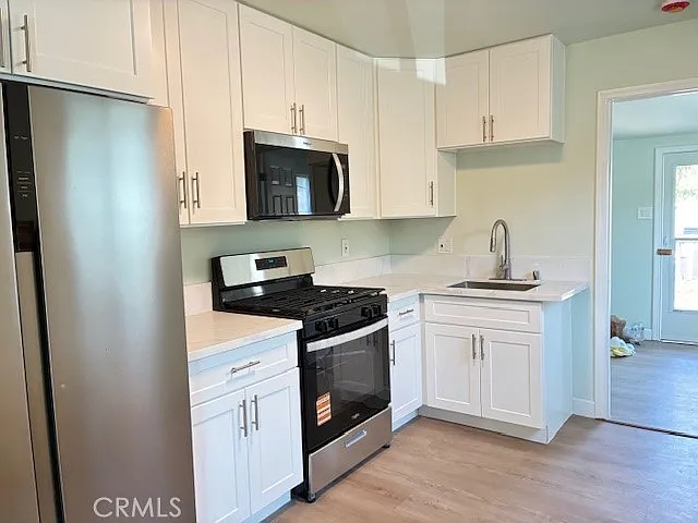 3809 Pine Ave — Photo 6
