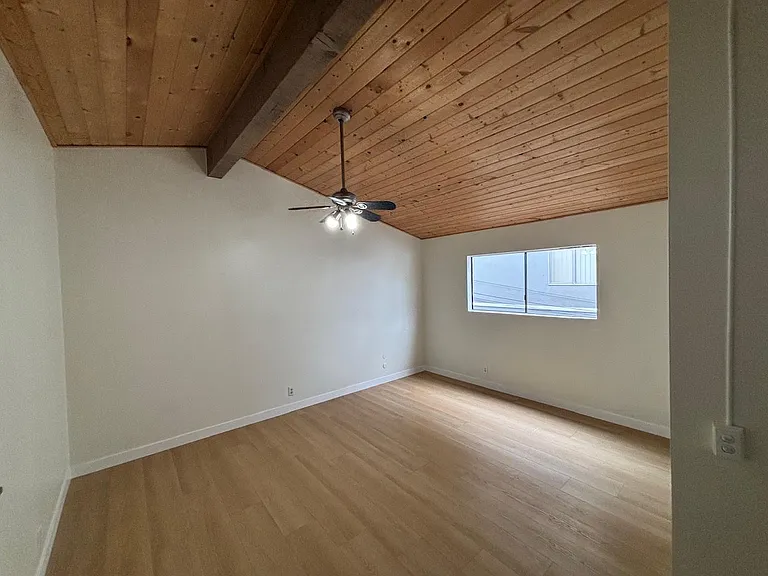 518 Fernleaf Ave #BACK — Photo 13