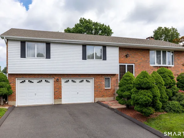 15 Colonial Drive, Wethersfield, CT 06109