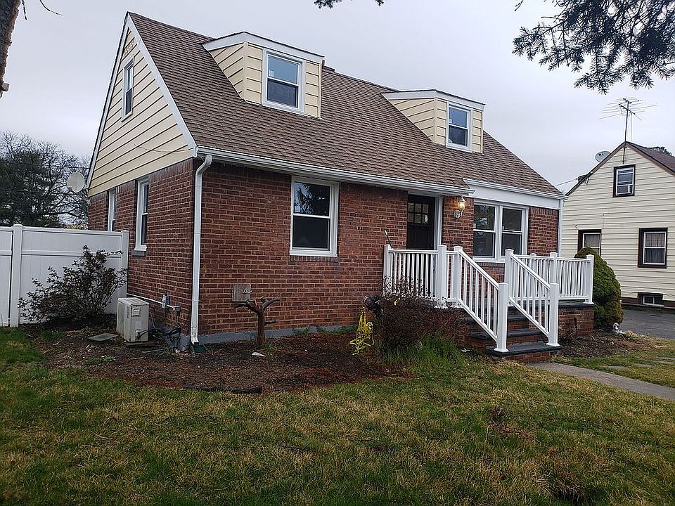 1st image of 81 8th St