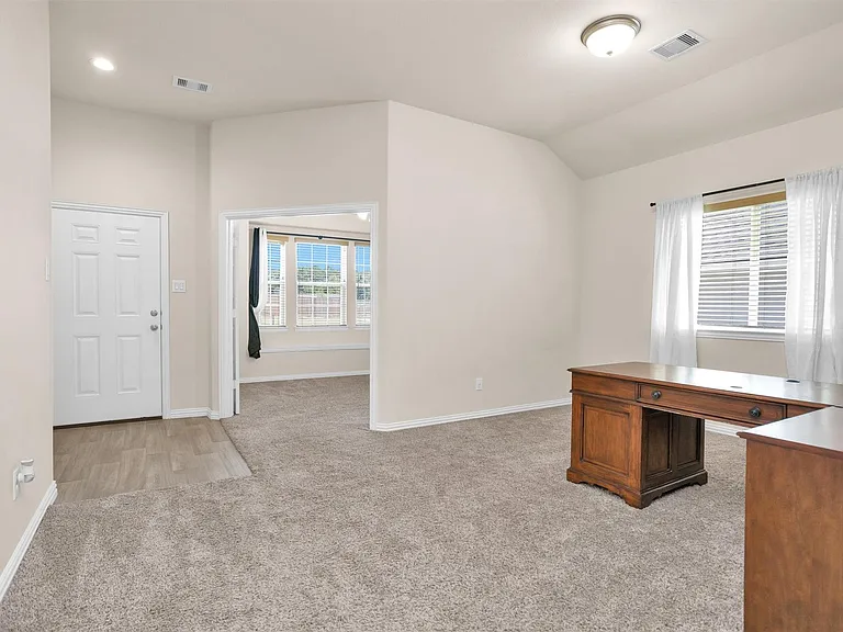 223 Shoreview Dr — Photo 11