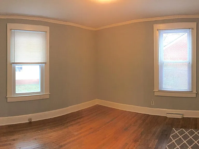 210 S Franklin Rd — Photo 15