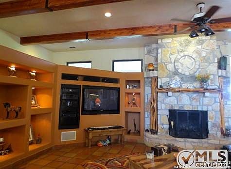 2nd image of 752 Willow Springs Dr
