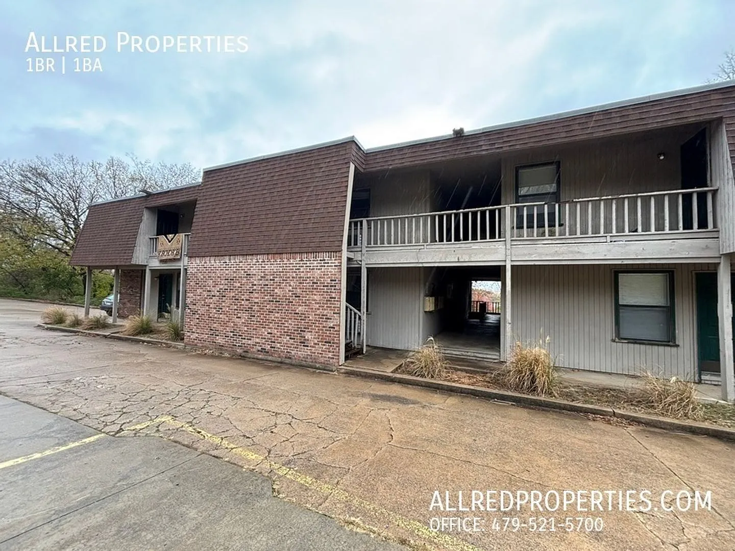 1390 W Wedington Dr — Photo 1