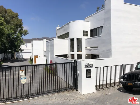 29221 Heathercliff Rd APT 15, Malibu, CA 90265