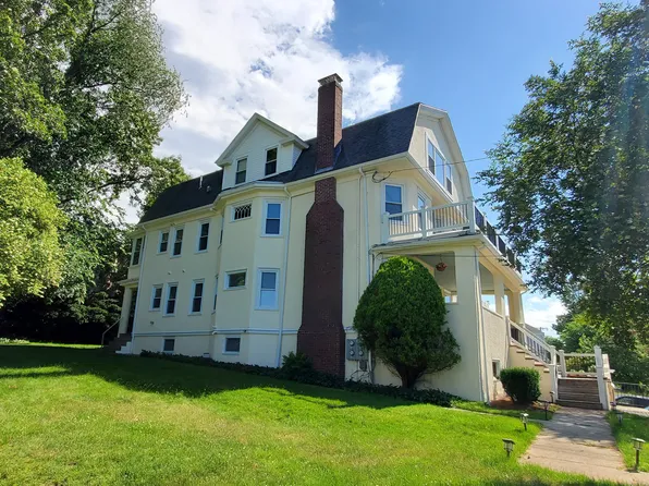 1900 Washington St #3, Newton, MA 02466