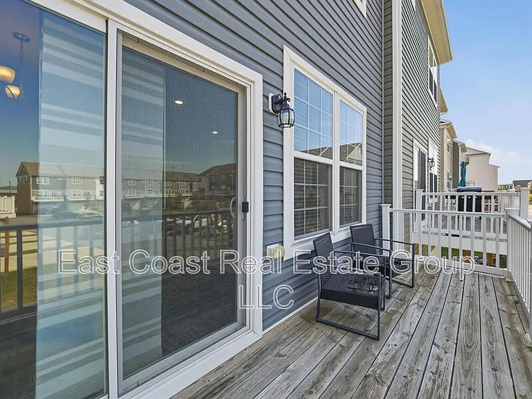 7055 Delegate Pl — Photo 30