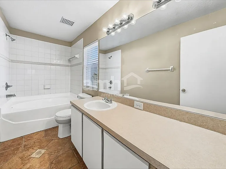 12024 Cedarfield Dr — Photo 11