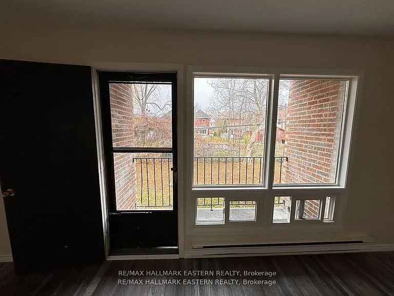 106 Lansdowne St W #204 — Photo 10