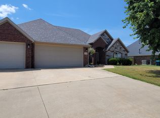 2305 Chinquapin Ave, Bentonville, AR 72713