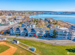 651 SE Bayshore Dr #B102, Oak Harbor, WA