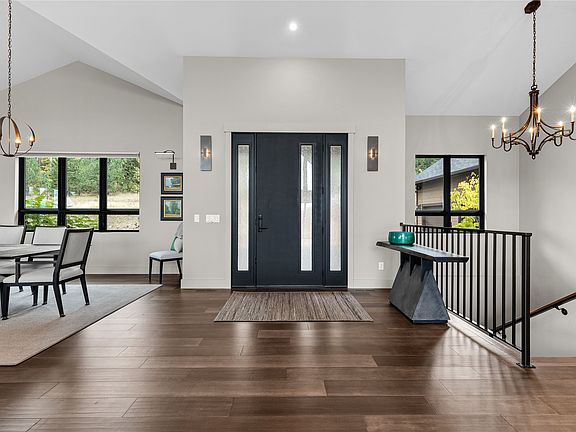 5th image of 748 Ranch Ridge Ln