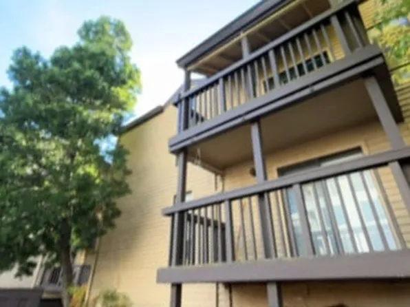 99 Cleaveland Rd APT 2, Pleasant Hill, CA 94523