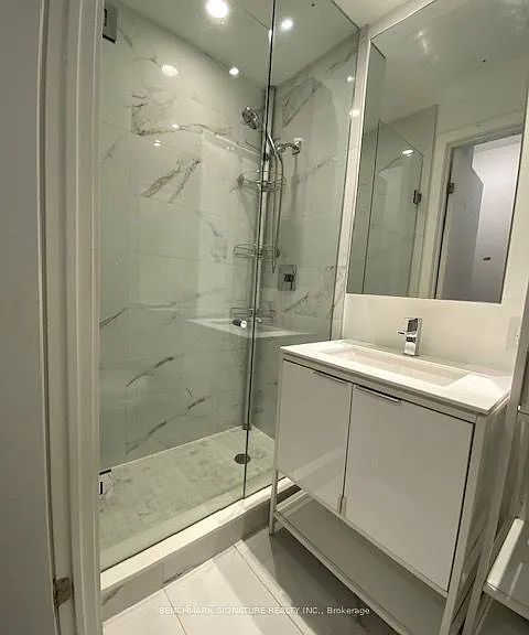 77 Shuter St #209 — Photo 8