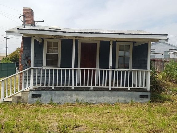 5th image of 4911 Glen St
