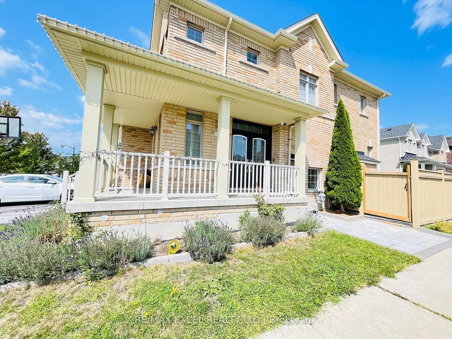 3 bed, $3,900 — Photo 2