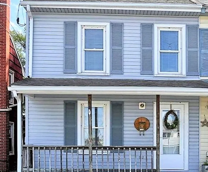 226 S 6th Ave