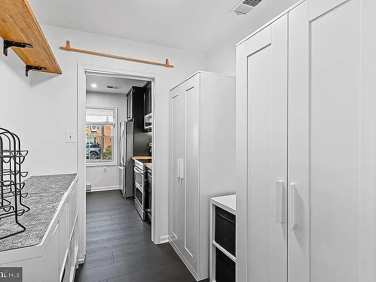 309 Rock Spring Dr SW — Photo 5