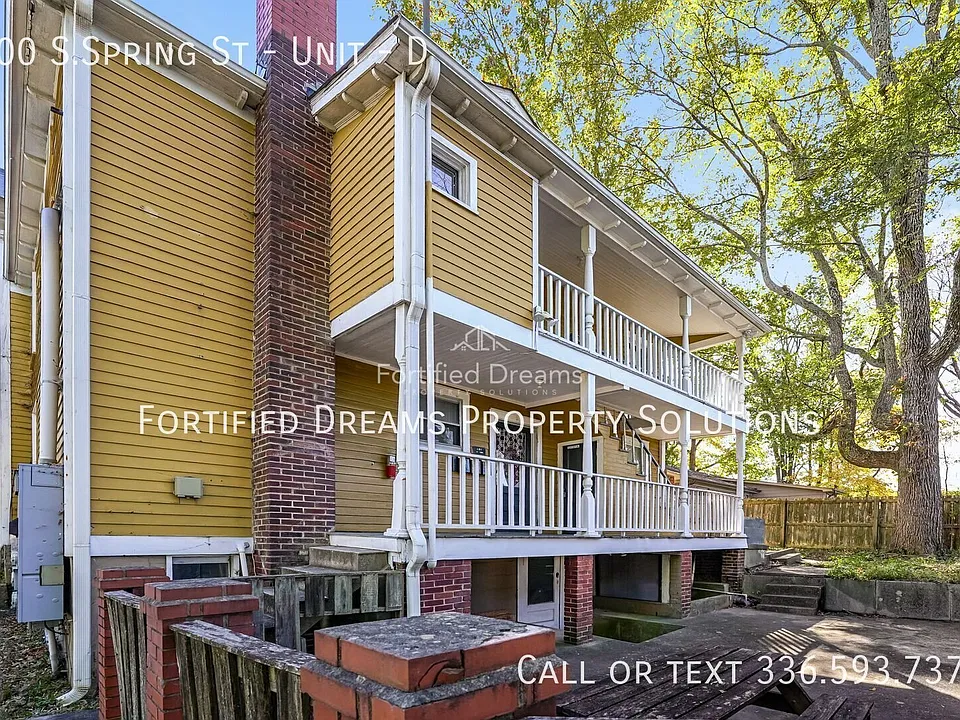 400 S Spring St #D