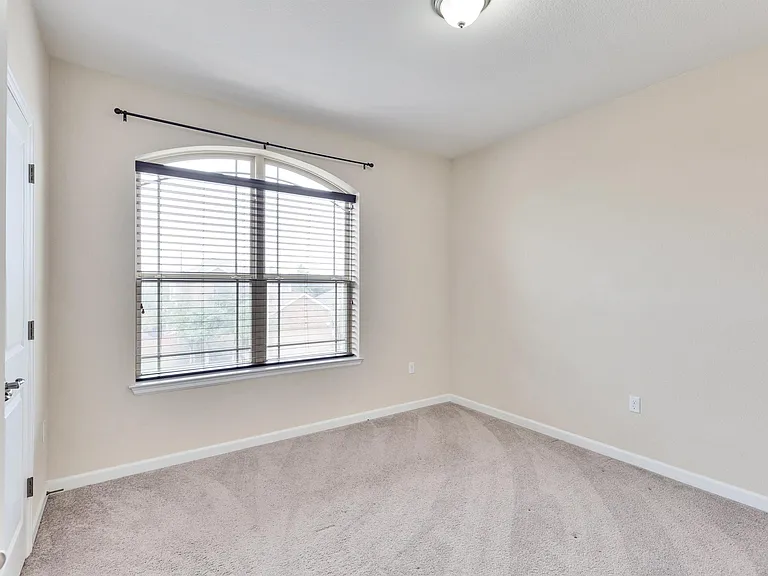 14208 Tyburn Trl — Photo 20