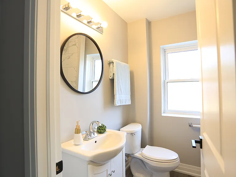 298 Egerton St #1 — Photo 14