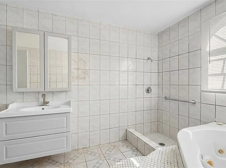 N13 Calle Boriken Urb Alturas Del Encanto — Photo 11