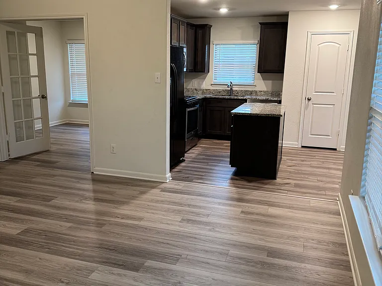 3010 McCoy Rd — Photo 4