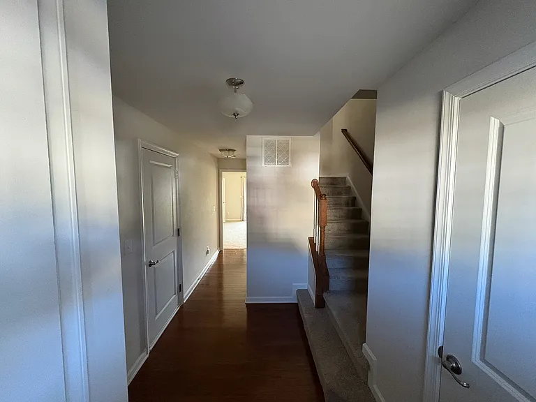 218 Brier Summit Pl — Photo 2