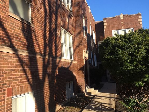 2nd image of 2037 N Kildare Ave APT 1W