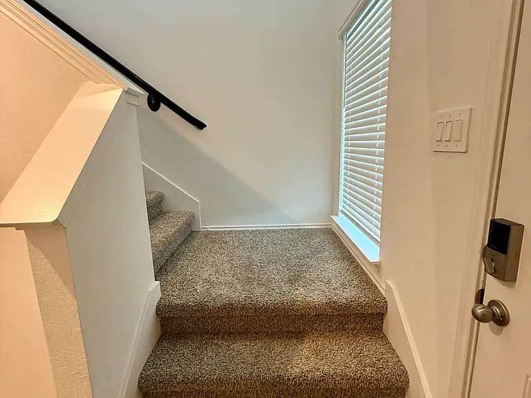 Entree stair set.