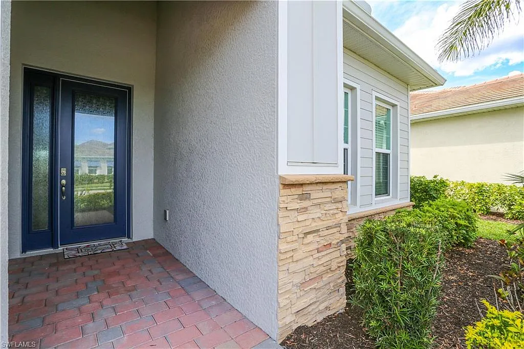 4 bed, 4.0 bath, 2800 sqft, $13,000 — Photo 4