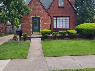 19121 Curtis St, Detroit, MI 48219