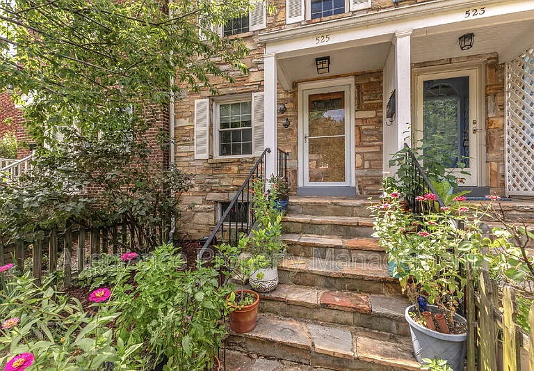525 E Alexandria Ave — Photo 9