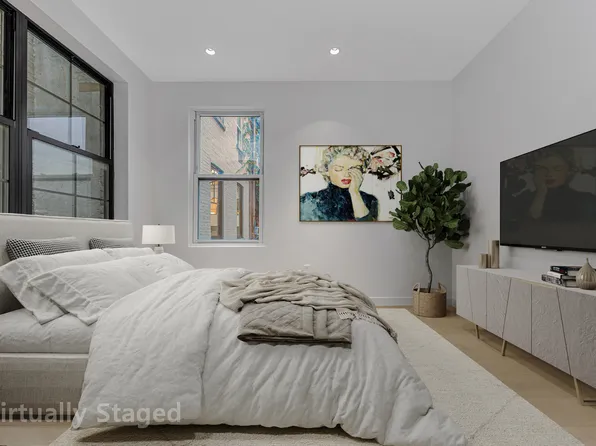 453 Hudson Street image 3 of 17